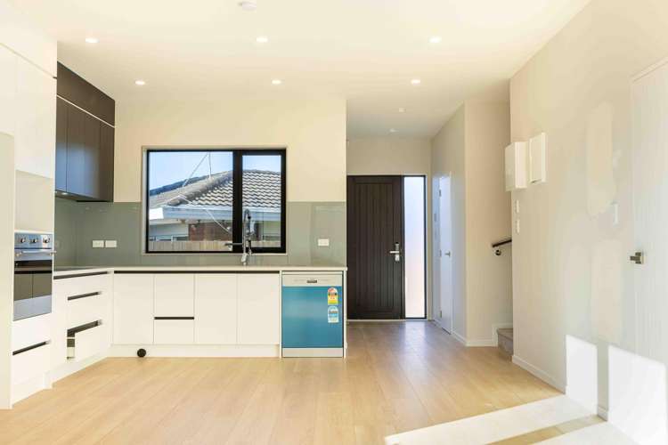 155 Te Atatu Road Te Atatu South_31