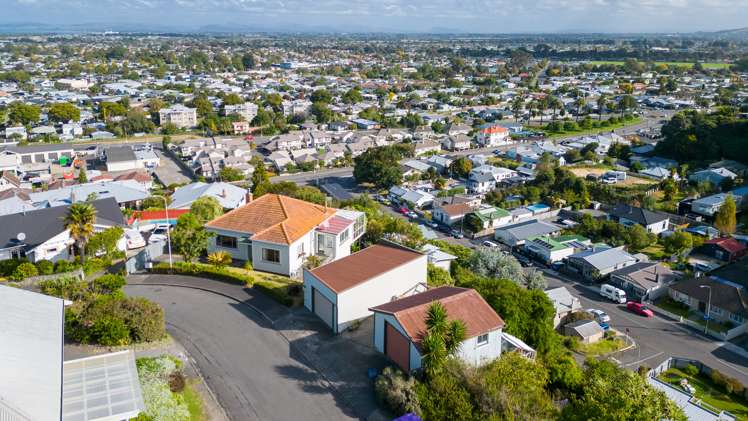 18 Guys Hill Road Hospital Hill_22