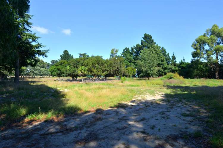 111 Halkett Road West Melton_17