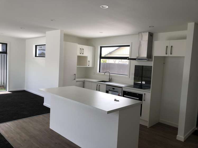 A/300 Wills Street Ashburton_6