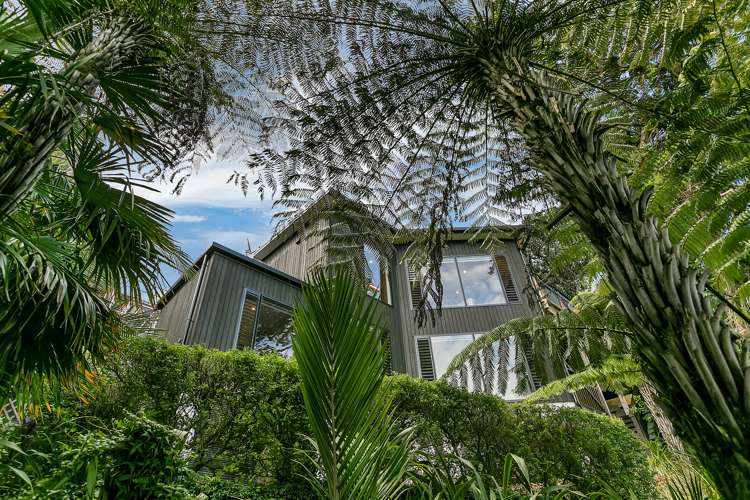 2/21 Rangitoto Terrace Milford_22