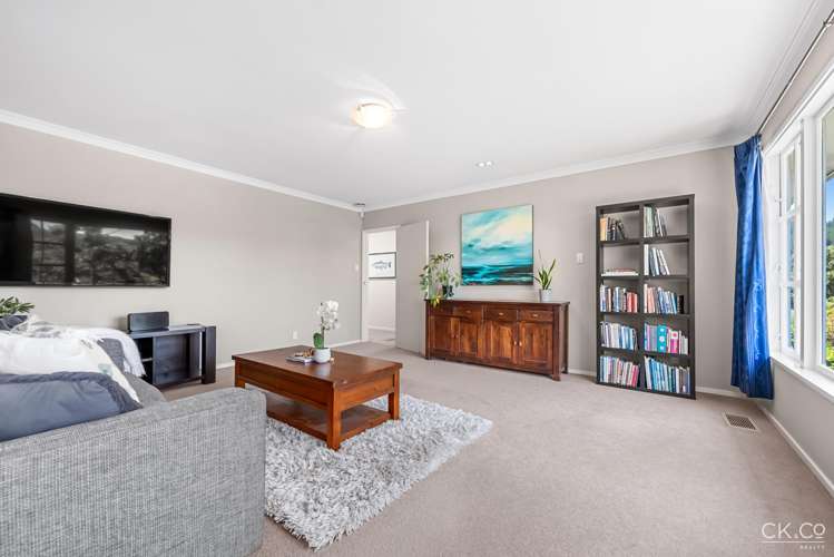 14 Chichester Drive Pinehaven_4