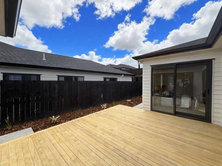 25 Tukutata Crescent Milldale_22