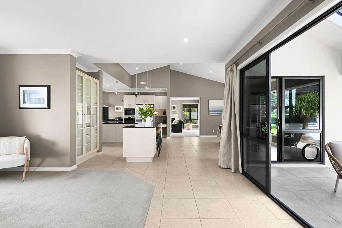 366A Pencarrow Road_5