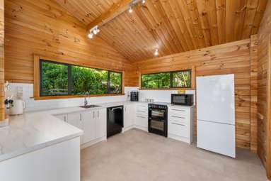 2495 Kenepuru Road_4