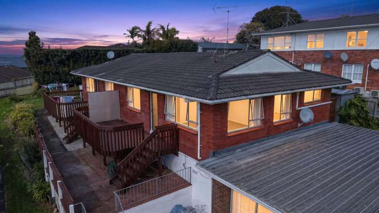 2/30 Simkin Avenue_2