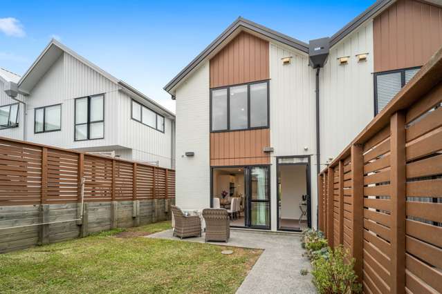 8 Orca Drive Stanmore Bay_1