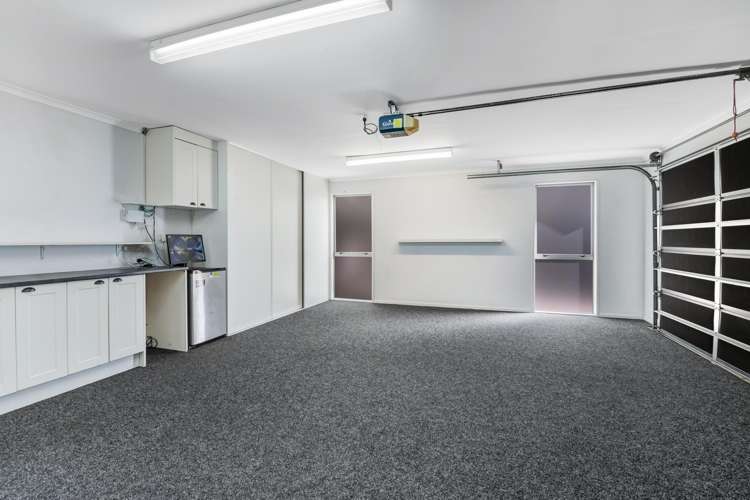 1/4 Roberts Road Matakatia_37