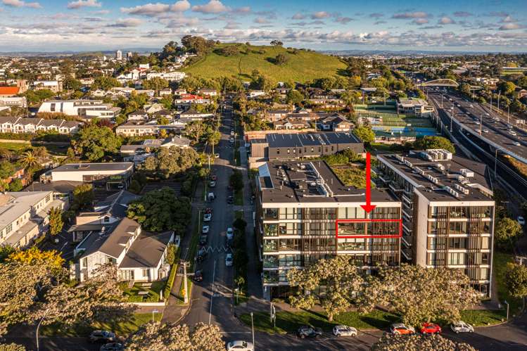 402/10 Saint Marks Road Remuera_18