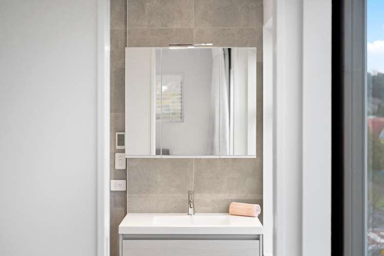 1/2 Manning Street Hamilton Central_20