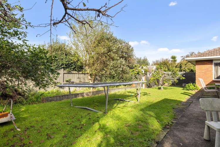 9 Jacinda Close Pyes Pa_14