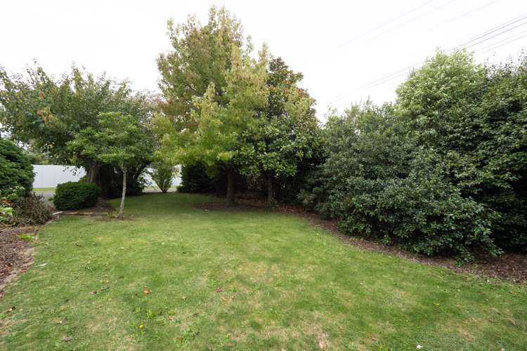 119 Racecourse Road Allenton_18