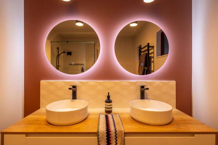 48 Burrell Road Oneroa_16