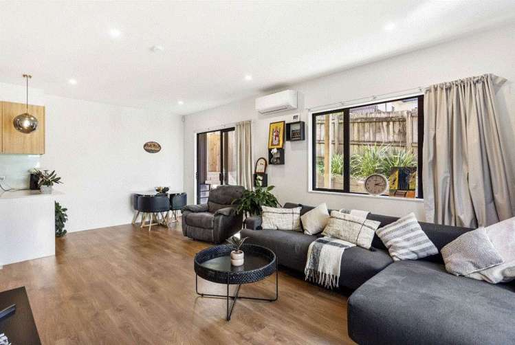 16/26 Springvale Drive_0