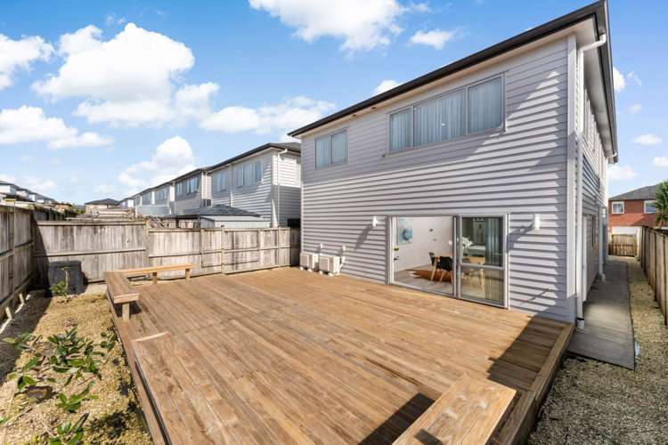 24 Calcite Avenue Flat Bush_19