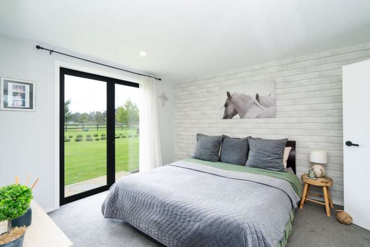 24 Short Road West Plains_16