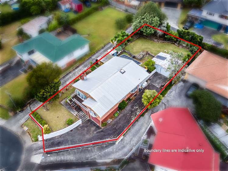 8 Christina Avenue Te Atatu South_21