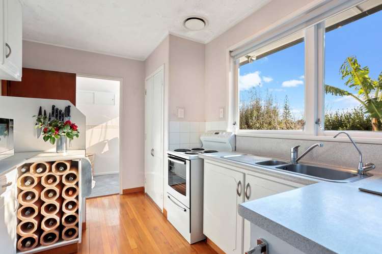 13 Karo Place Glendene_8