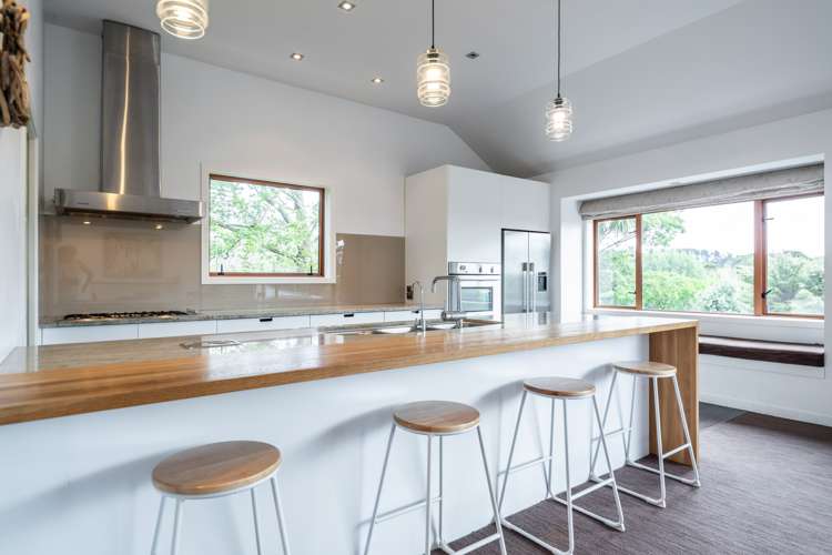 1 Lorenzen Bay Road Raglan_6