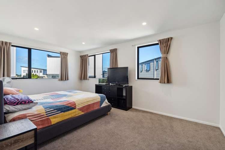 46 Celestial Crescent Orewa_17