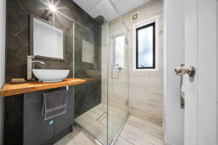 338 Wairere Road Waitakere_10