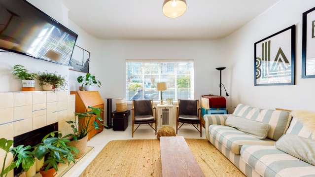 Super Sunny Mt Vic Winner!