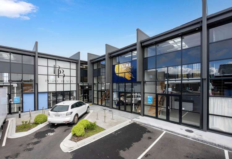 Unit 25/3 Pacific Rise Mt Wellington_2