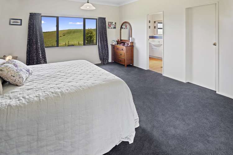 123 Grove Road Te Pahu_21