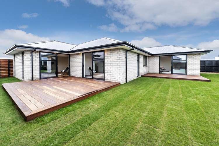 32 Florence Drive Lincoln_28