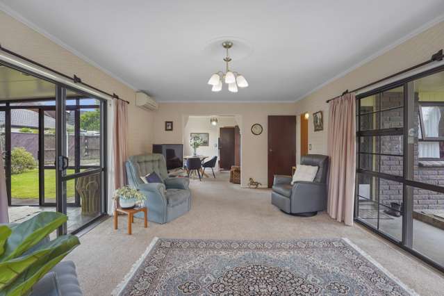 35 Waddington Drive Naenae_4