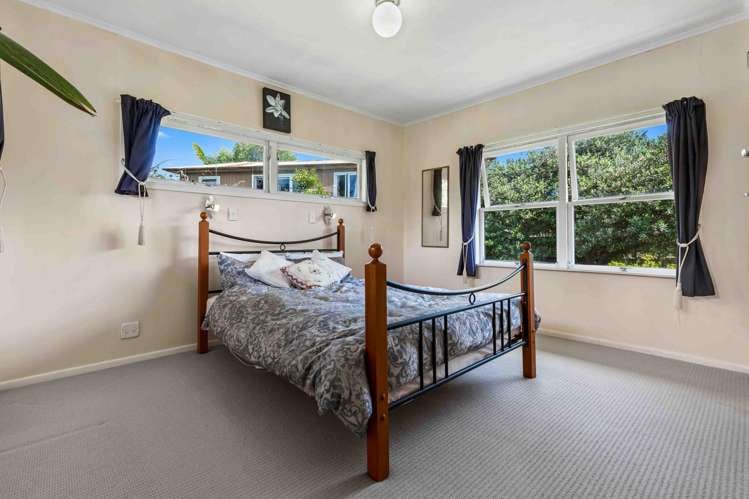 35 Yeovil Road Te Atatu Peninsula_11