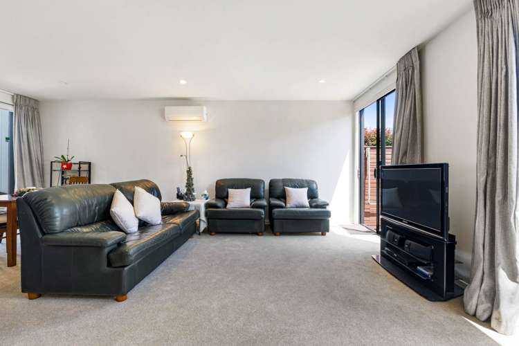 21 Gateway Avenue Beachlands_6