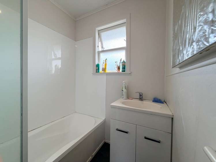 1/44 Orion Street Papakura_5