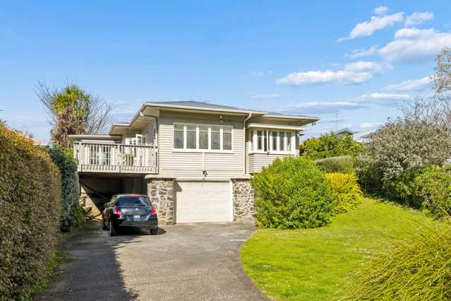 BIG LAND (974M²), GREAT LOCATION, HUGE OPPORTUNITY