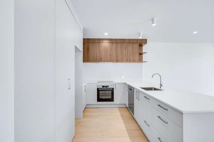 3/91 Shakespeare Street 11373_9