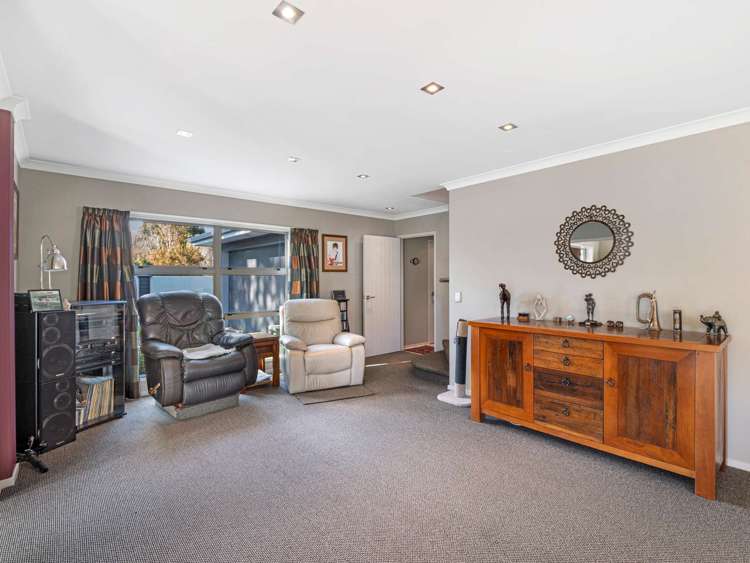 151 Great North Road_5