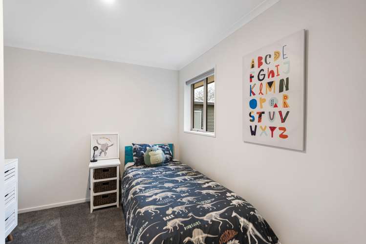 206 Southfield Drive Lincoln_10