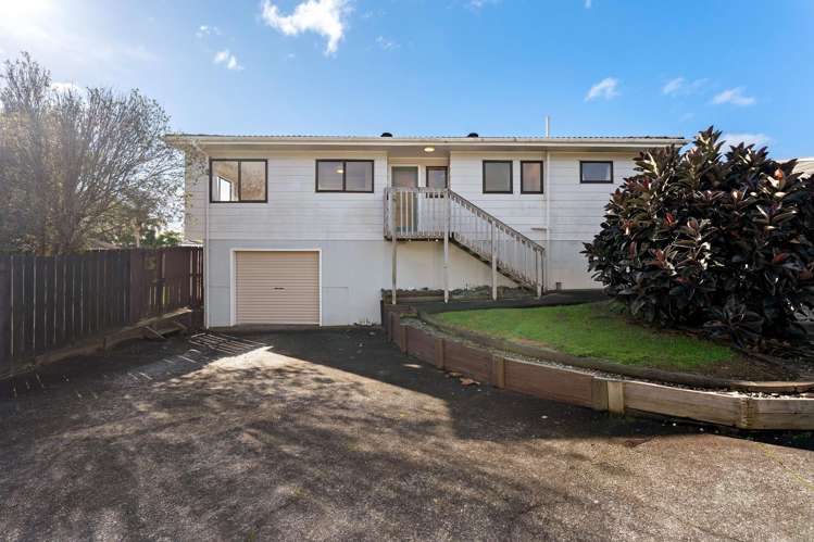 1 and 2/58 St Annes Crescent Wattle Downs_13