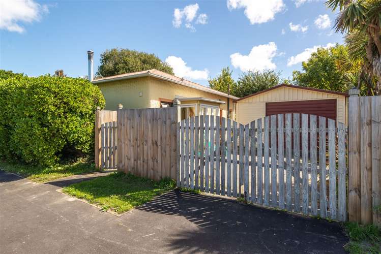 35 Wildberry Street Woolston_16