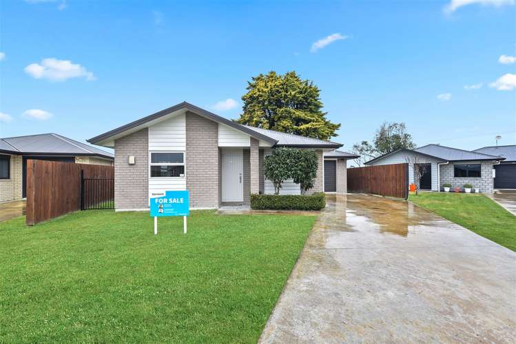 5/11 Errol Close Burbush_13