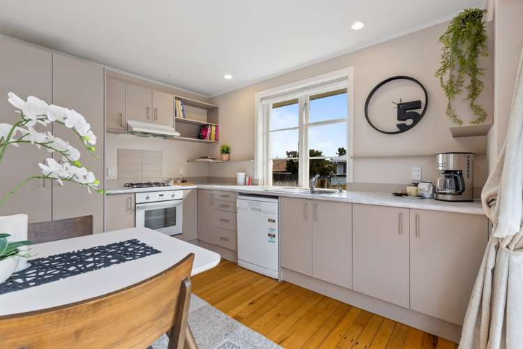 35 Philomel Crescent Bayswater_6