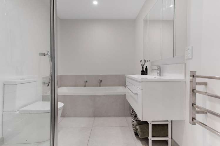 55 Bonair Crescent Millwater_12