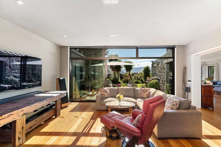 8 Bretby Court Jacks Point_3