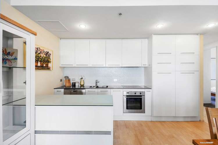 805/18 Beach Road Auckland Central_8