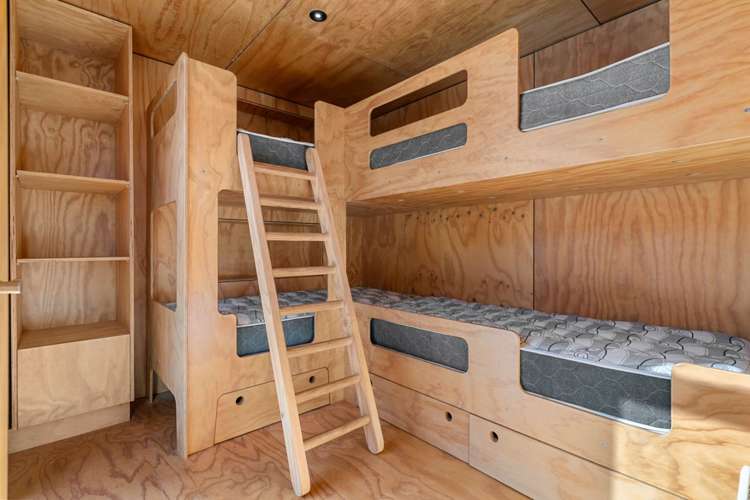 16 Taranga Road Langs Beach_11