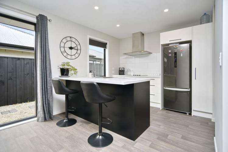 72 Quinn Crescent Woodend_2