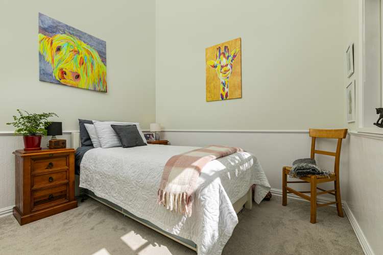 47 Lake Road Devonport_13