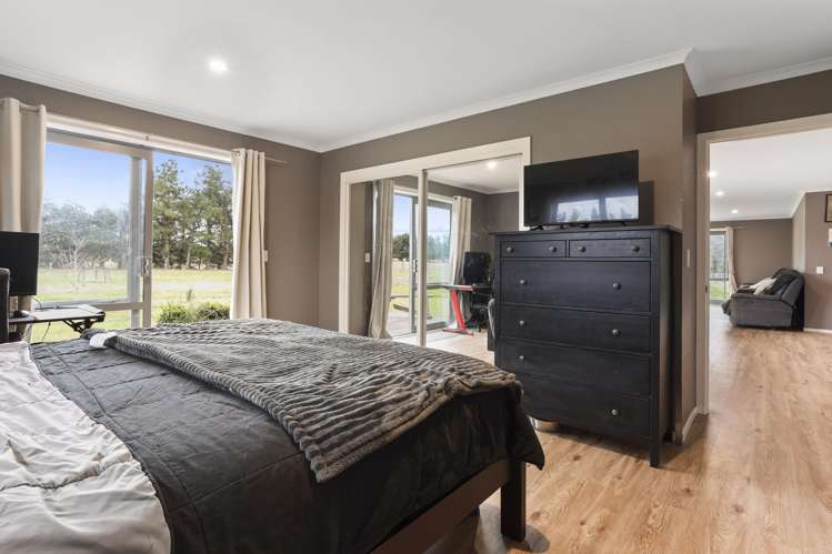 443 Ashley Road Cust_11