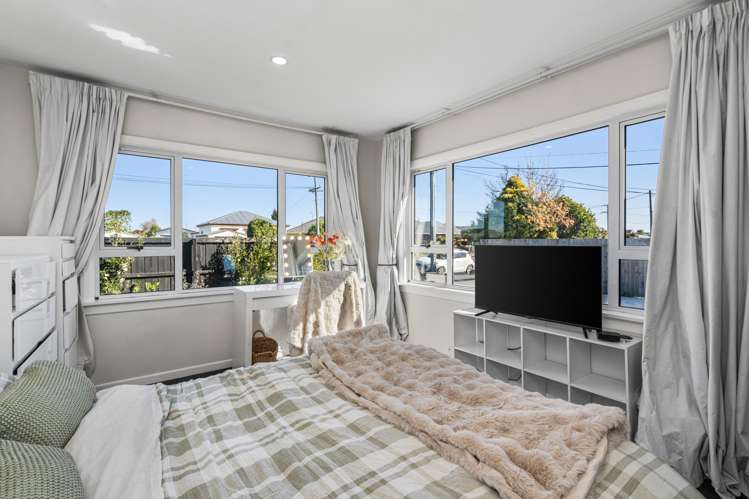 21 Neill Street Hornby_10
