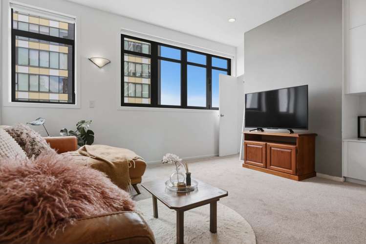 4D/105 Anzac Avenue_0